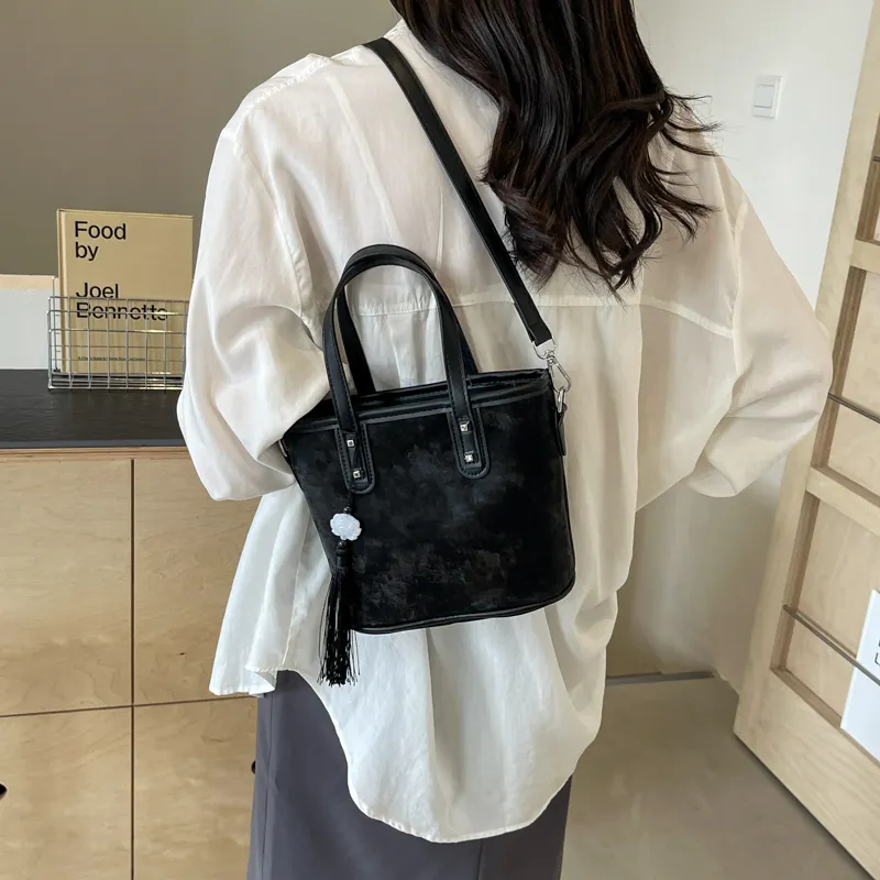 Yalu PU Handbag Regular Women's Black/Ecru/Silver/Pink-5