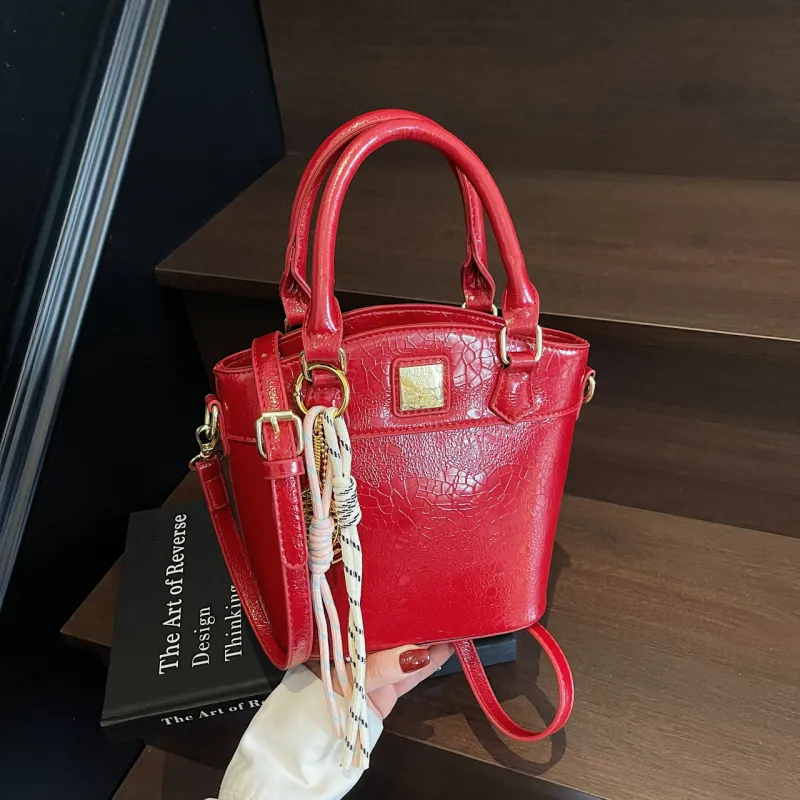Yalu PU Handbag Regular Women's Black/White/Red/Pink-16