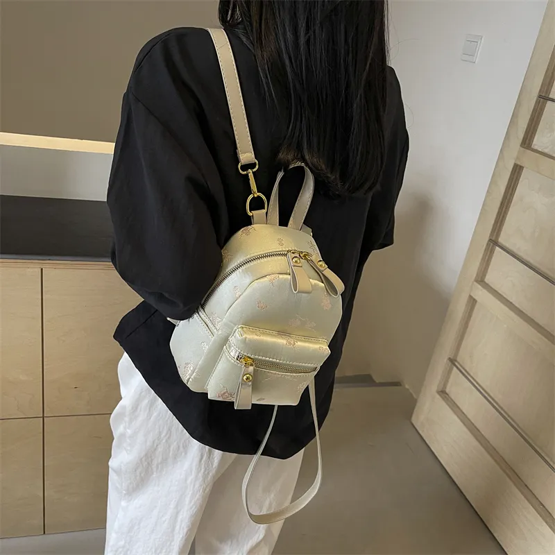 Yalu Canvas One Shoulder Crossbody Backpack Women's Black/Ecru-8