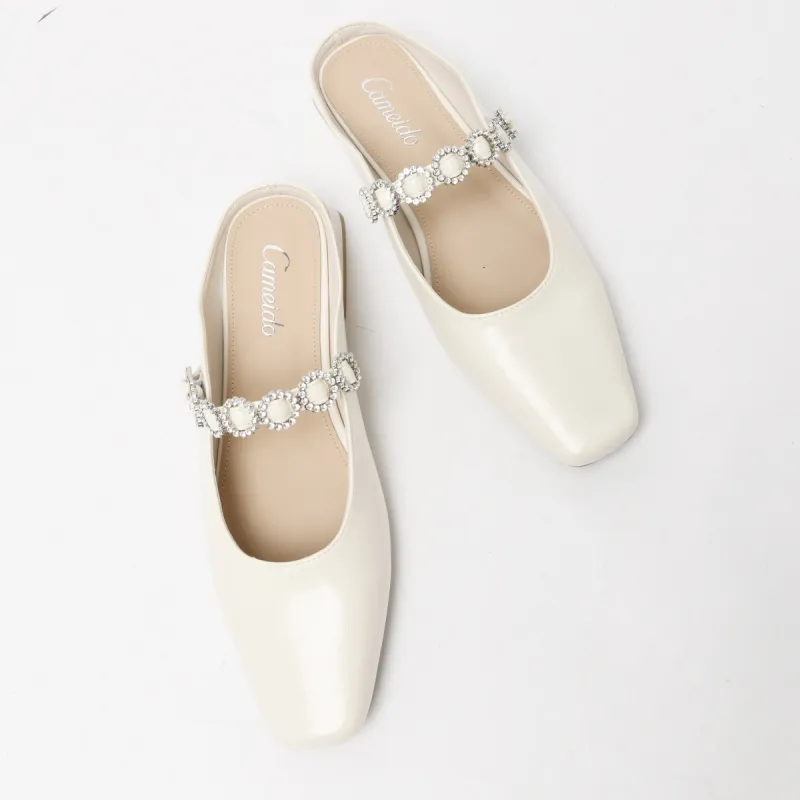 CAMEIDO Plastic Sole Slip Resistant Closed Toe Slippers Women's Ecru-2