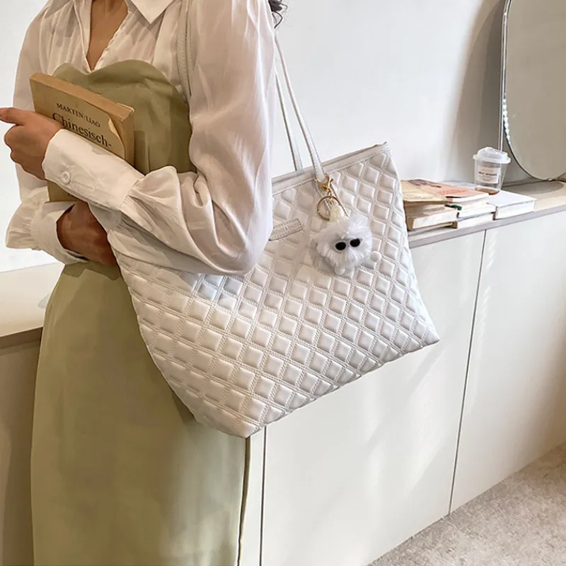 MARKANGARO PU Tote Women's Black White Pink-10