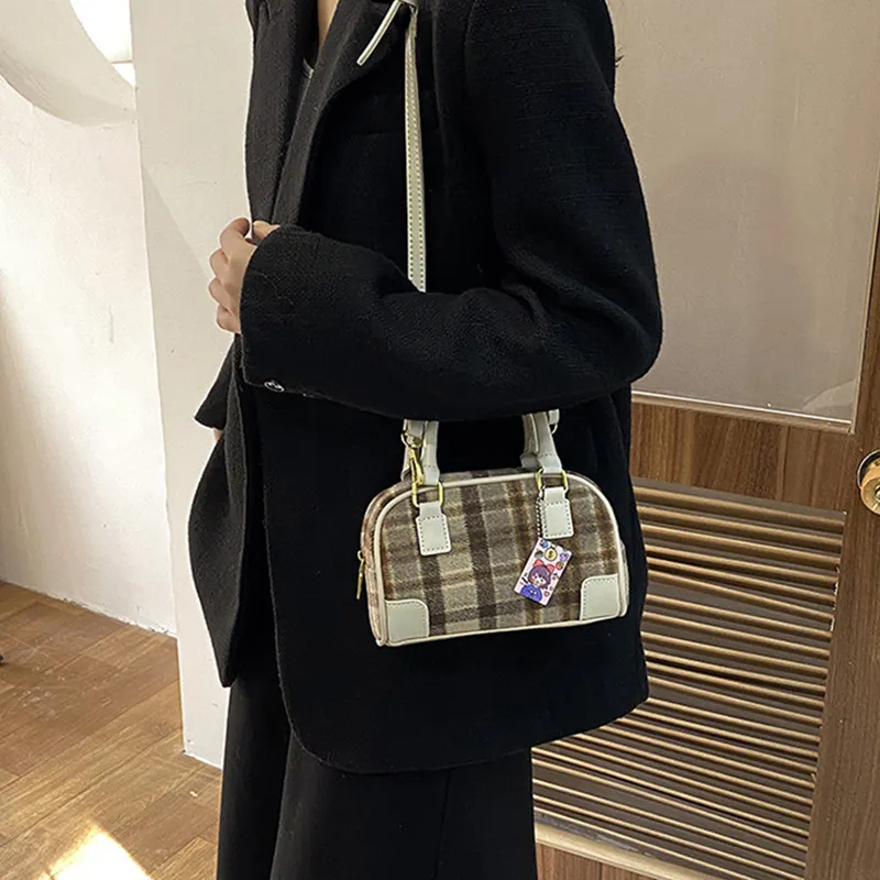 MARKANGARO PU Pillow Bag One Shoulder Handbag Regular Women's Black Dark Brown/Khaki/Ecru-11