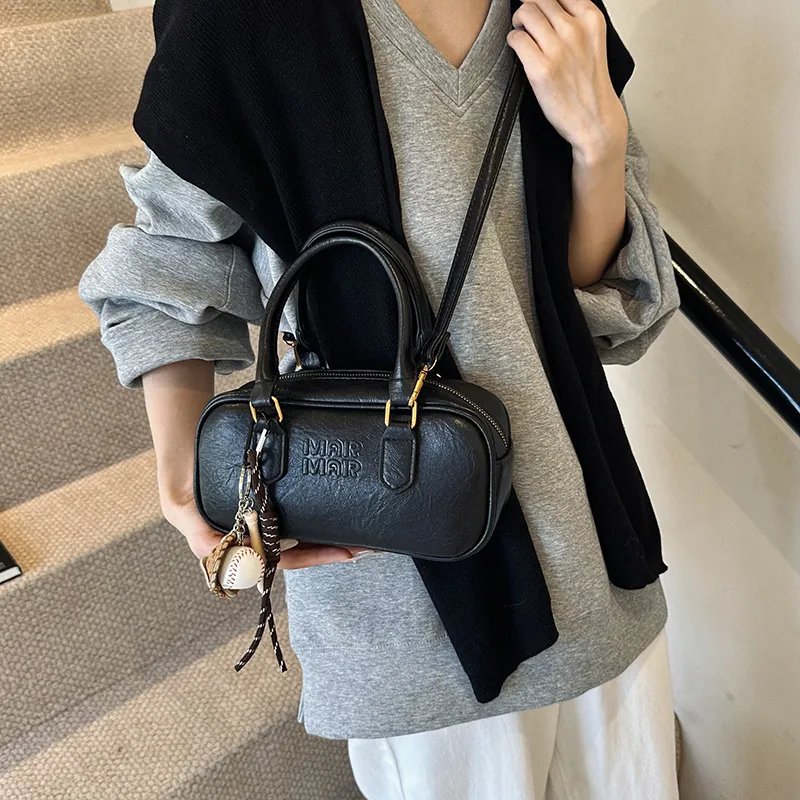 MARKANGARO Synthetic Leather Shoulder Bag Crossbody Bag Handbag Regular Women's Obsidian Black/Nutty Brown/Almond Brown-1