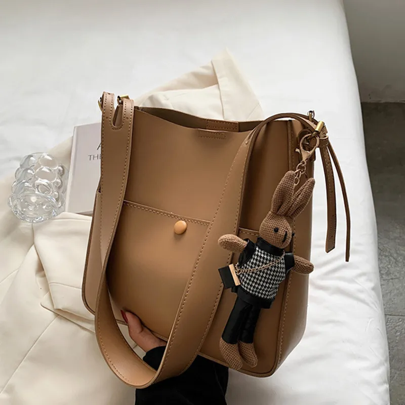 MARKANGARO PU Shoulder Bag Crossbody Bag Regular Women's Black With Charm/Coffee With Charm/Brown With Charm-5