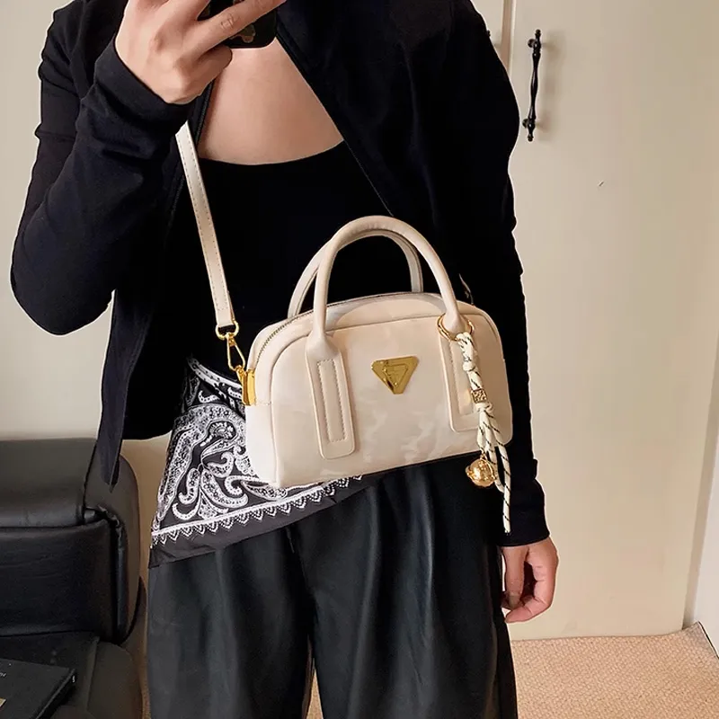 MARKANGARO Synthetic Leather Boston Bag Shoulder Bag Handbag Women's Obsidian Black/Peach Pink/Cream White-18