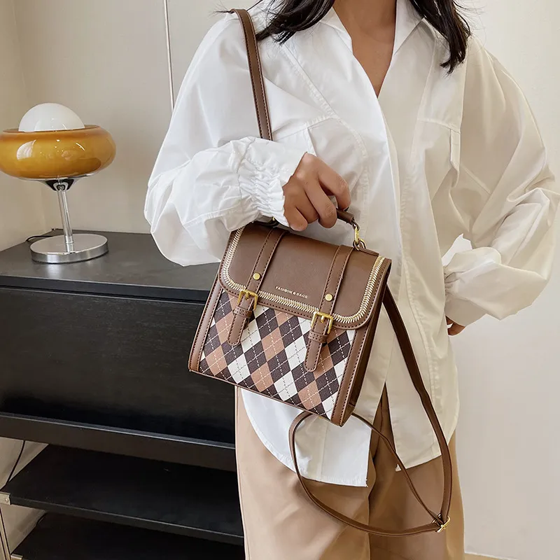 MARKANGARO PU Small Square Bag One Shoulder Crossbody Double-Shoulder Handbag Medium Size Women's Ecru/Brown/Black-8
