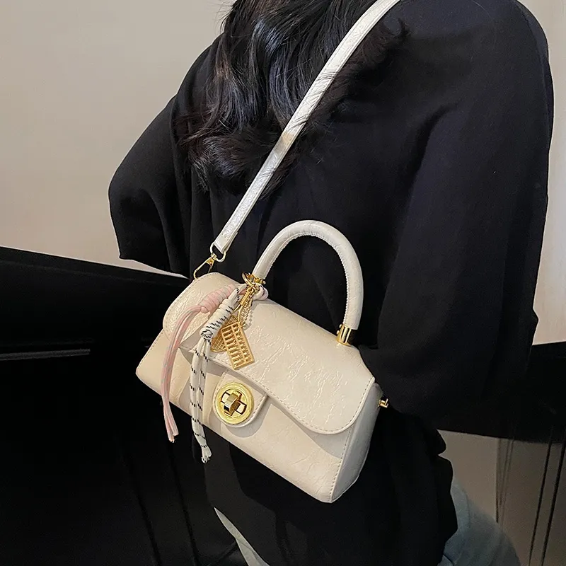 MARKANGARO Synthetic Leather Saddle Bag Regular Women's Glacier White/Night Sky/Peach Pink-10