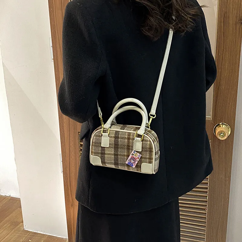 MARKANGARO PU Pillow Bag One Shoulder Handbag Regular Women's Black Dark Brown/Khaki/Ecru-8