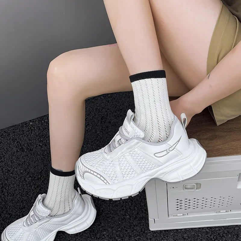 Daying Breathable Height Increase Low Top Casual Shoes Women's-1