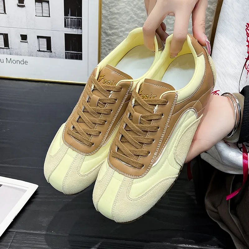 Daying Low Top Casual Shoes Women's-2