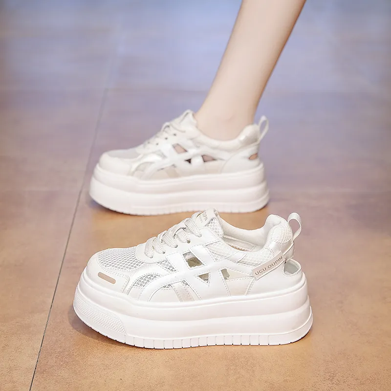 Daying Low Top Skateboard Shoes Women's-1