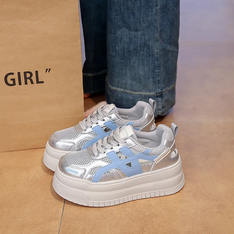 Daying Low Top Skateboard Shoes Women's-9
