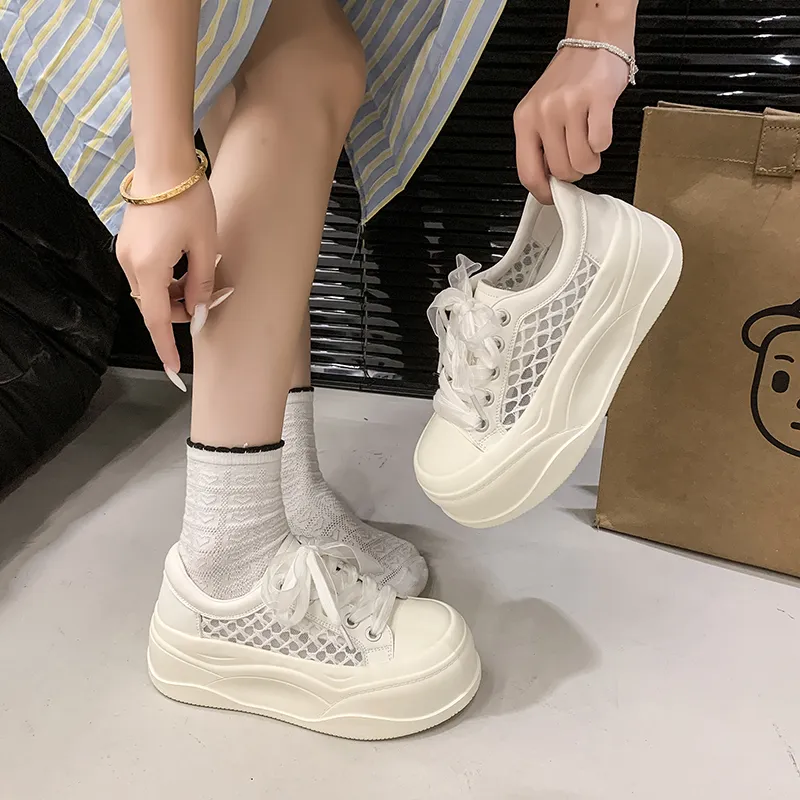Daying Low Top Casual Shoes Women's-2