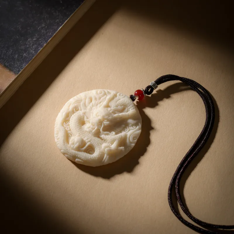 Honki Ivory Nut Necklaces Unisex-2