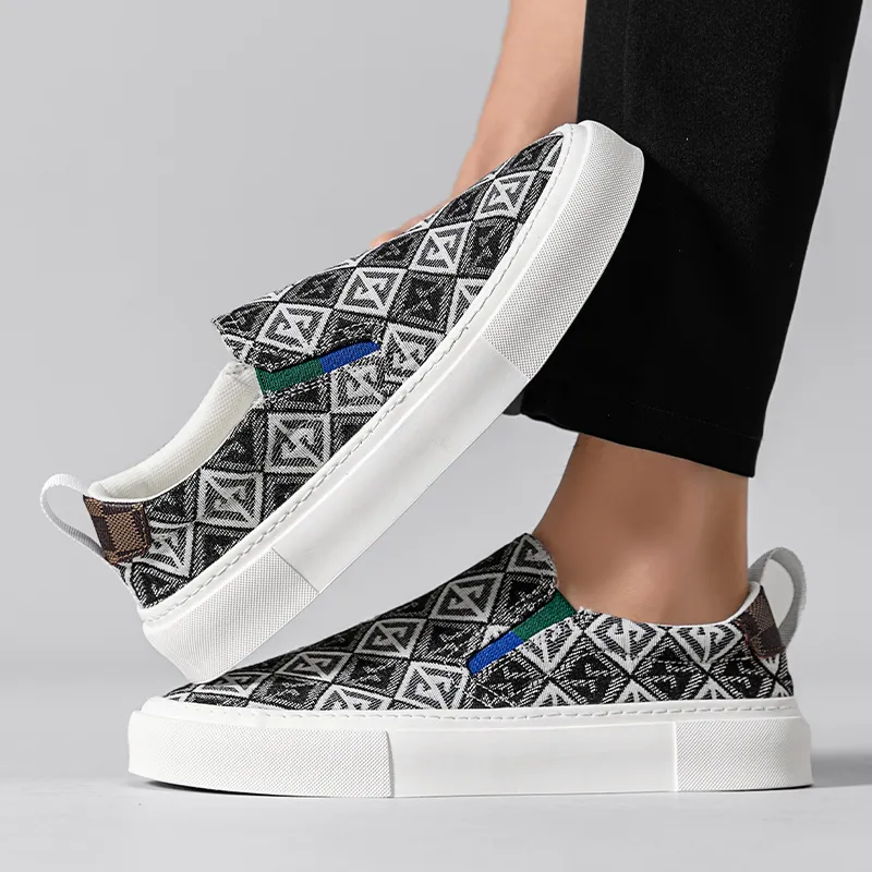 Skate Park Low-Top Skateboard Shoes Men's-9