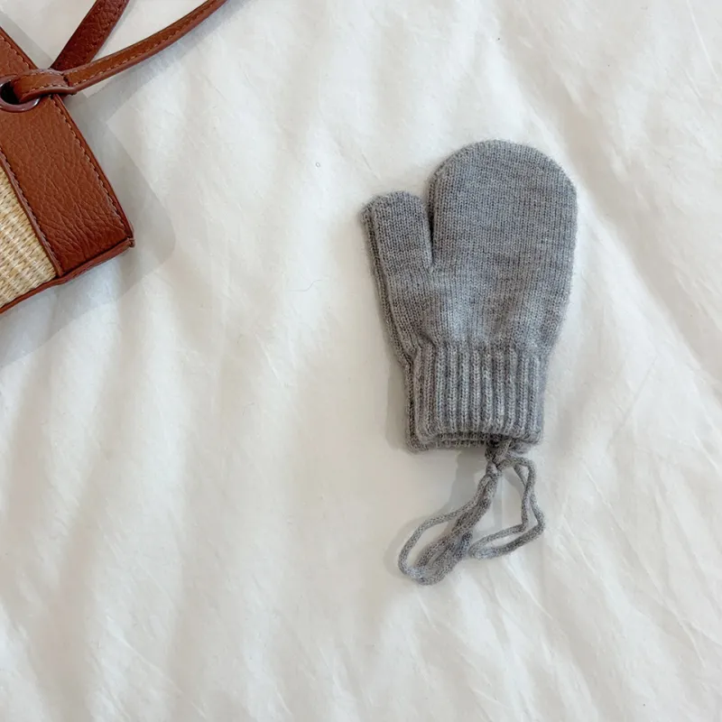 Moore Joan Yarn Knit Gloves Kids'-9