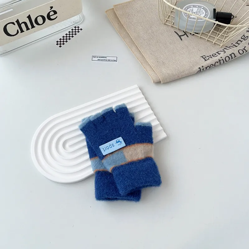 Moore Joan Yarn Knit Gloves Kids'-1