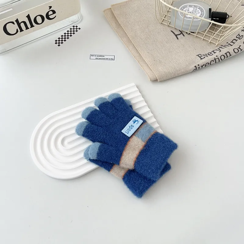 Moore Joan Yarn Knit Gloves Kids'-11
