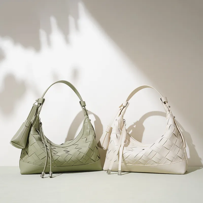 COURONNE Cow Leather Handbag Regular Women's Multicolor-19