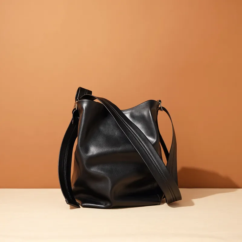 COURONNE Top Grain Cow Leather Crossbody Bag, Bucket Bag, Shoulder Bag Regular Women's Multicolor-11
