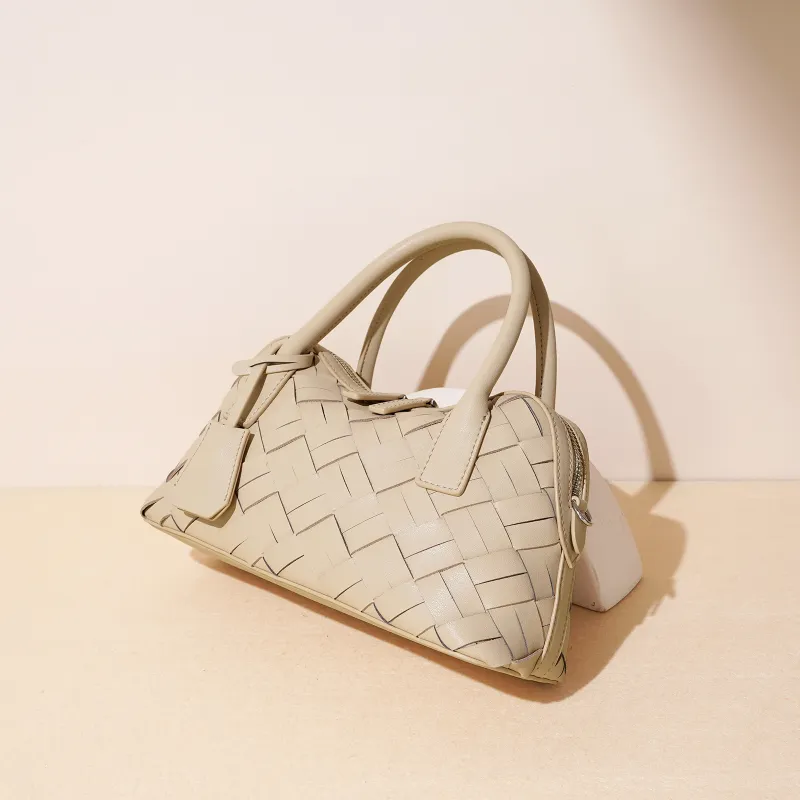 COURONNE Cow Leather Handbag Regular Women's Multicolor-13