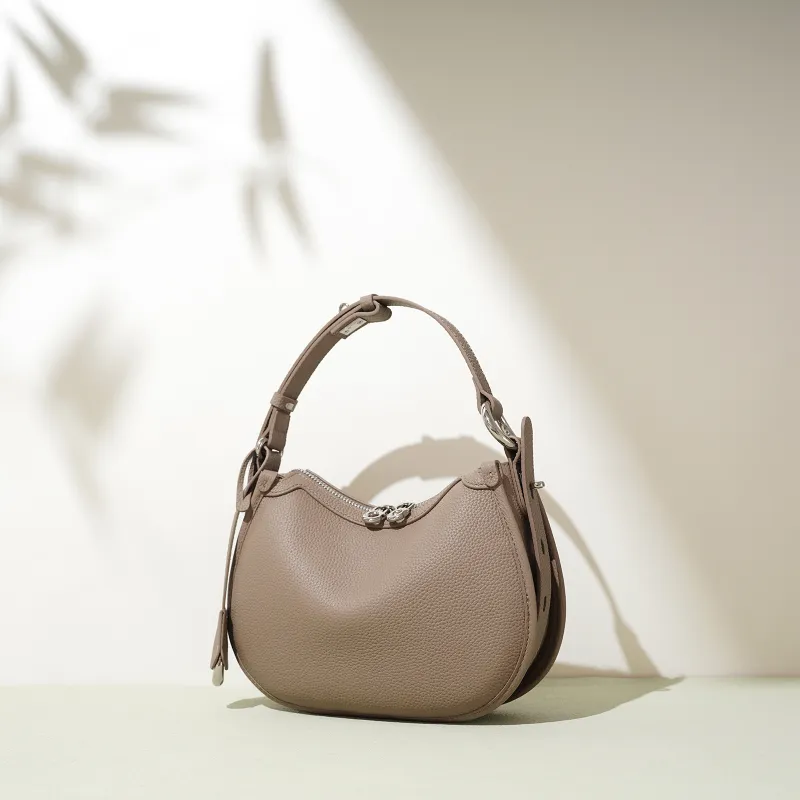 COURONNE Cow Leather Shoulder Bag Regular Women's Multicolor-16