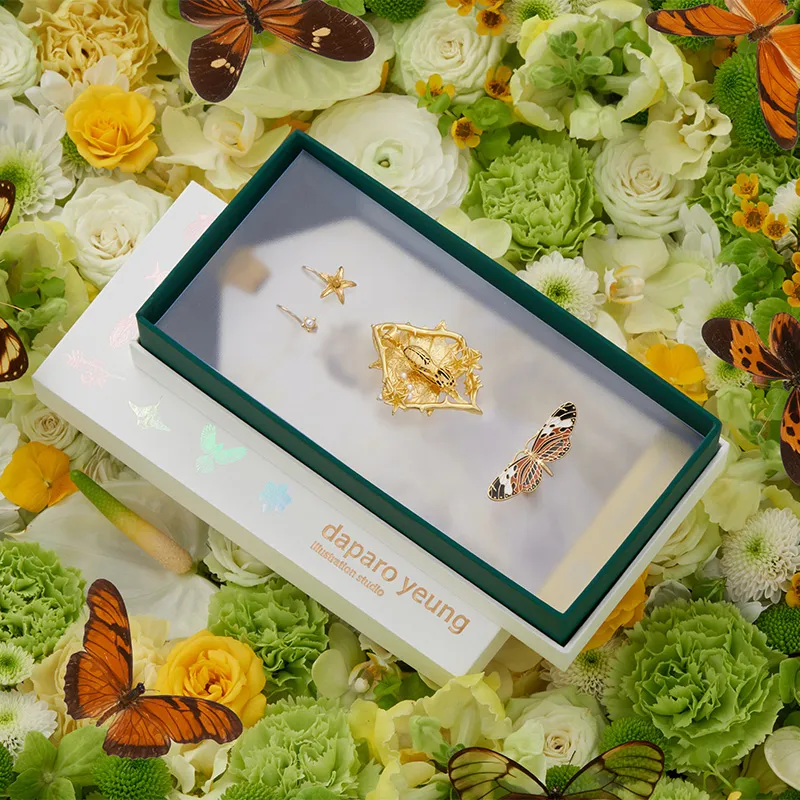 Daparo Yeung Premium Enamel Brooches Unisex-3