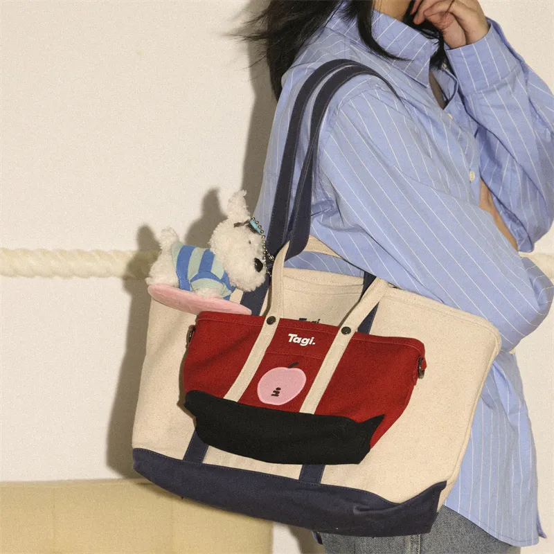 Tagi. Canvas Shoulder Bag Small Size Unisex Red-3