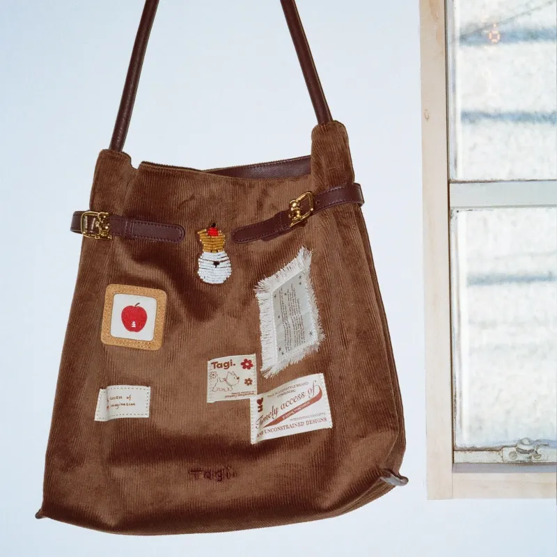 Tagi. Corduroy Shoulder Bag Unisex Brown-1