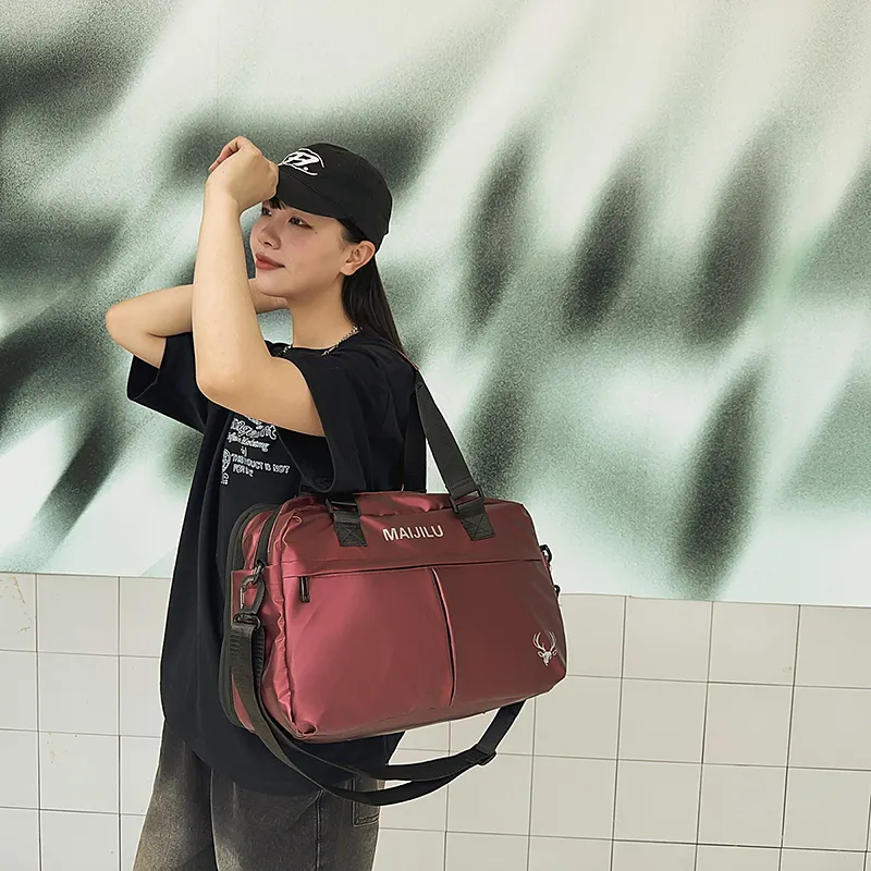 Debecca Membrana Dermalis Travel Bag Unisex Multicolor-2
