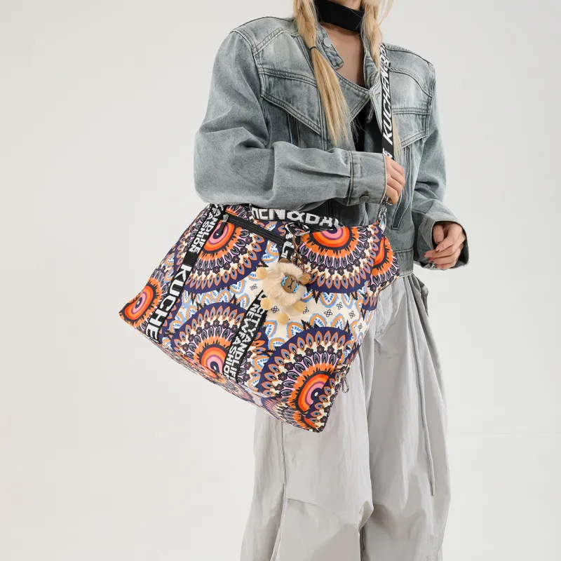Debecca Fabric Travel Bag Women's Multicolor-19