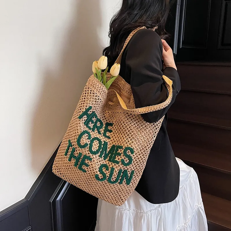Debecca Straw Woven Shoulder Bag Regular Women's Multicolor-3