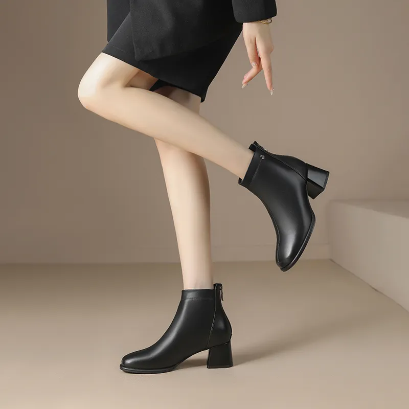 JOSINY Ankle Boots Women's Ecru/Black-9