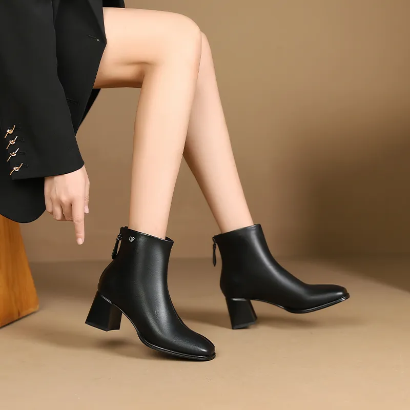 JOSINY Ankle Boots Women's Black/Ecru-19