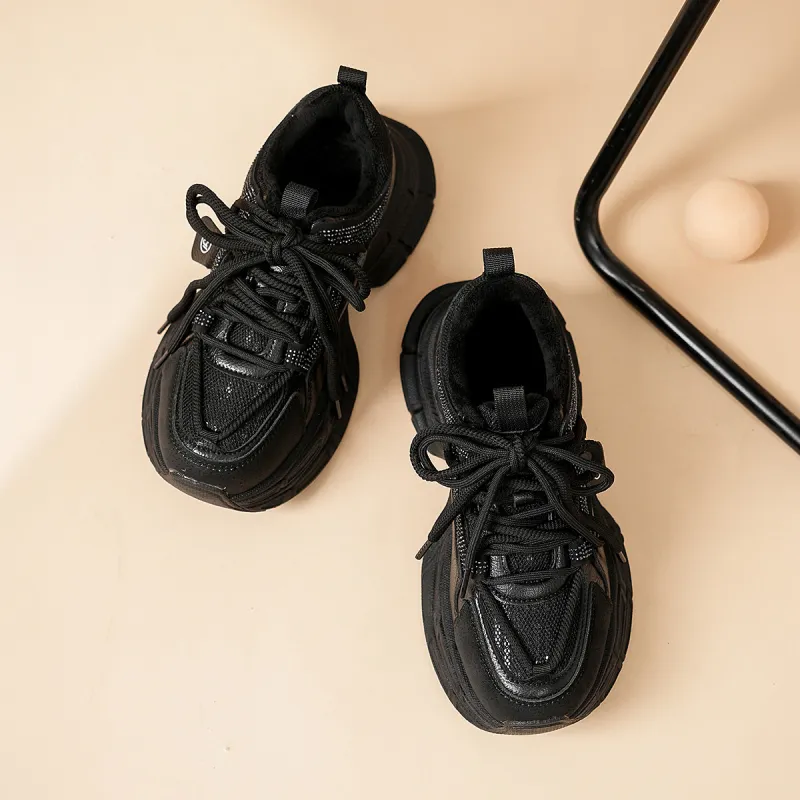 OMS Chunky Sneakers Women's Low Top Black/Red-1