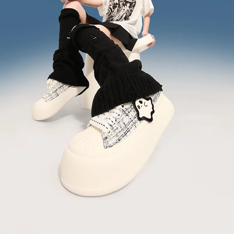 TTKJ Skateboard Shoes Women's Low Top Black-5