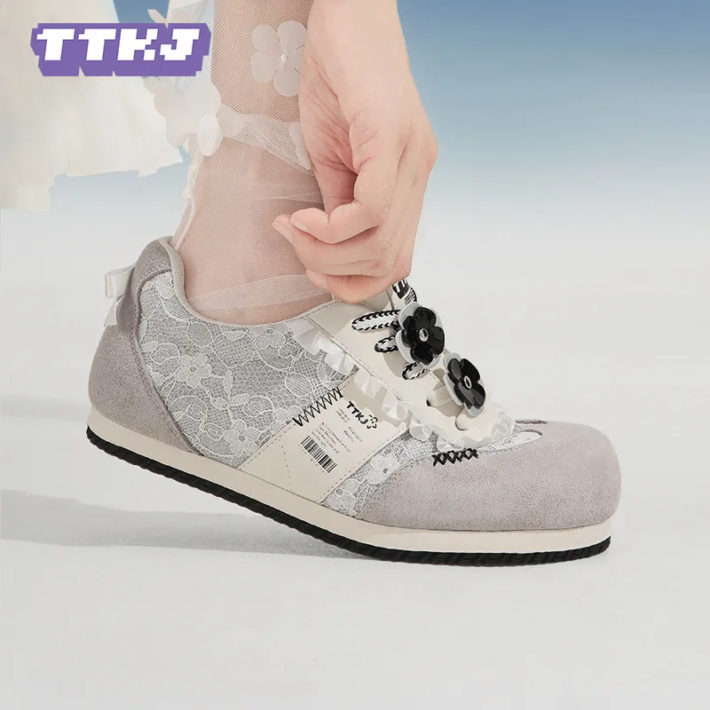 TTKJ Fashion Lace Floral Bowknot Bucan Non slip Lightweight Low Top Casual Shoes Women's Galaxy White-6