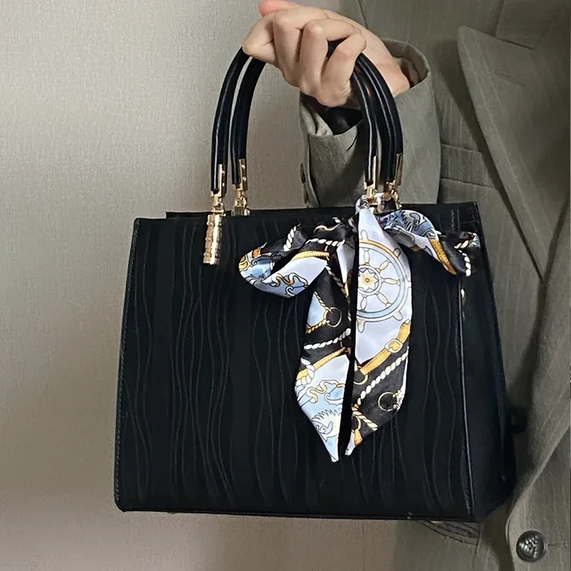 PAYOT Synthetic Leather Wedding Bag Shoulder Bag Crossbody Bag Handbag Regular Women's Black/Burgundy/Blue-3