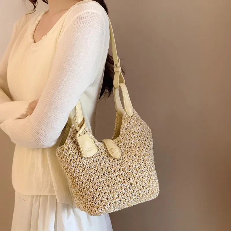 PAYOT Straw Woven Yunqi Listen To The Wind Underarm Shoulder Bag Women's Yellow-1
