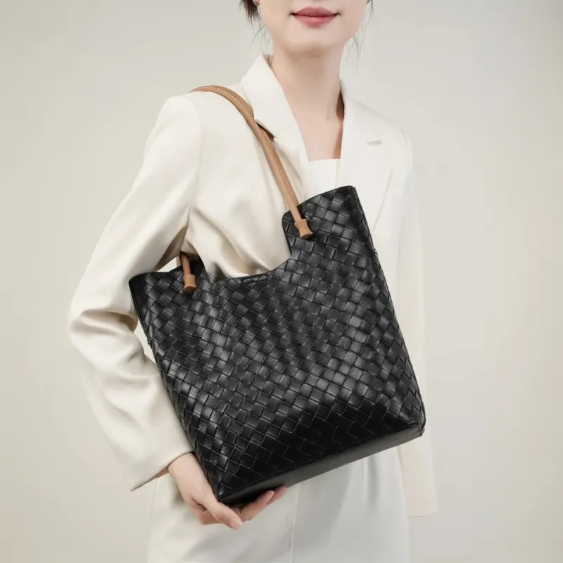 PAYOT Cow Leather One Shoulder Handbags Regular Women's Black/Ecru/Apricot-4