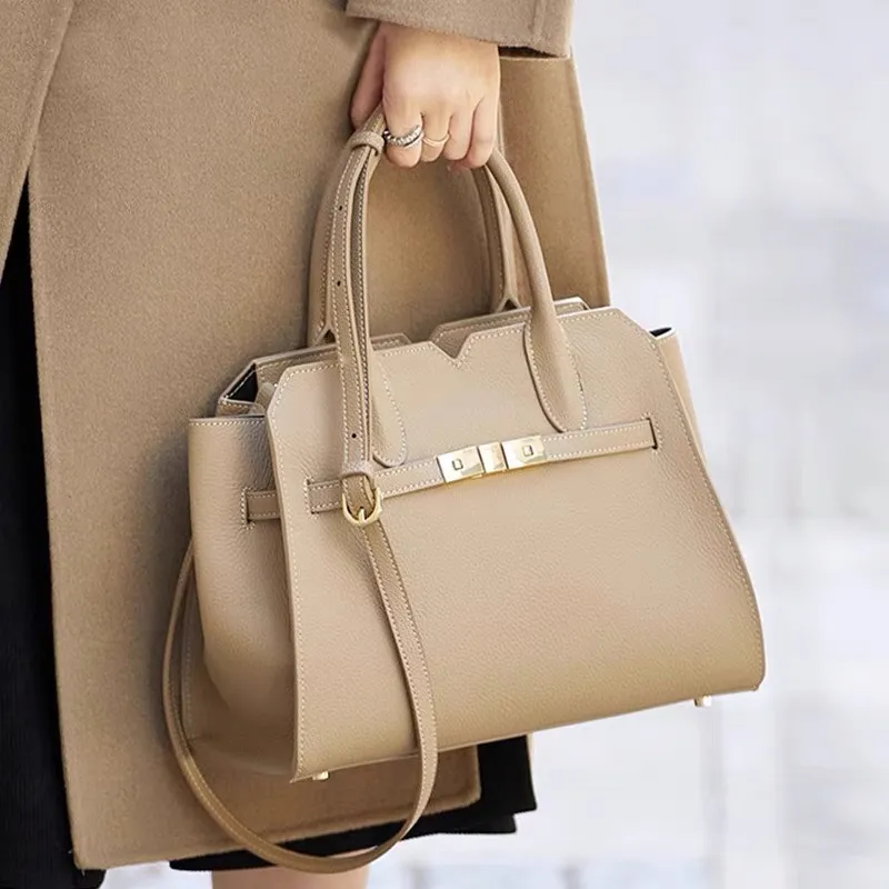 PAYOT Cow Leather One Shoulder Handbag Women's Elephant Gray/Black-6