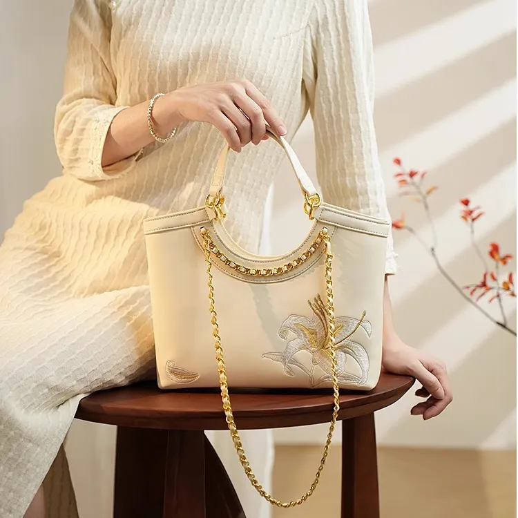 PAYOT Microfiber Synthetic Leather Handbag One Shoulder Crossbody Women's Ecru Lily-5