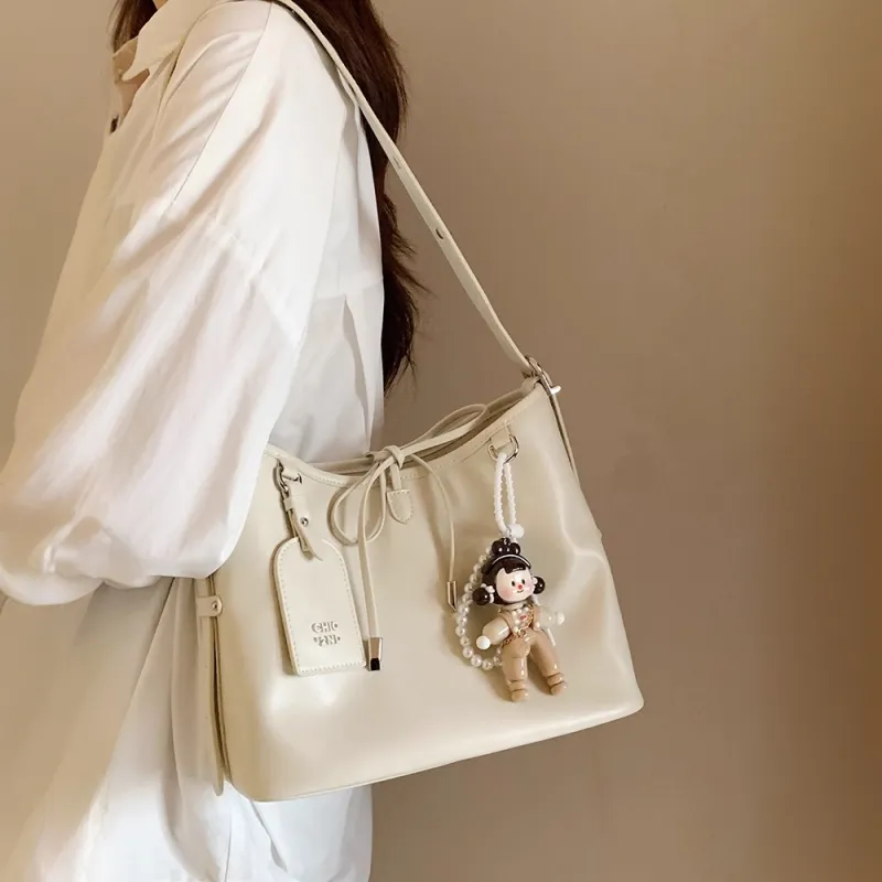 PAYOT Synthetic Leather Walk Among The Clouds Carry All Shoulder Bag Regular Women's Ecru-1