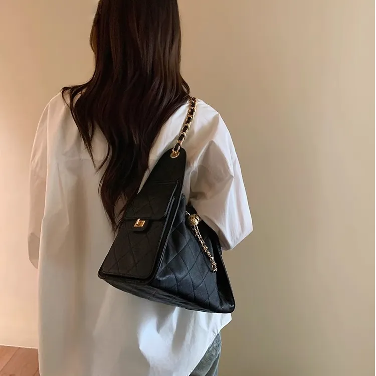 PAYOT Synthetic Leather 25bag Shoulder Bag Regular Women's Black-3