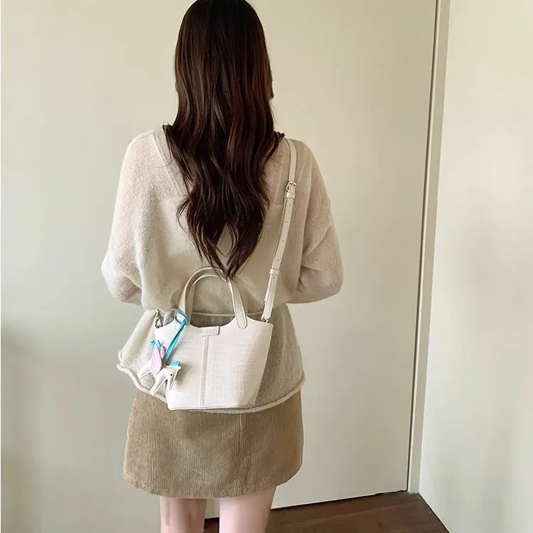 PAYOT Synthetic Leather Cloud Morning Dew Basket Bag, Shoulder Bag, Crossbody Bag, Handbag Women's Ecru/Light Yellow-3