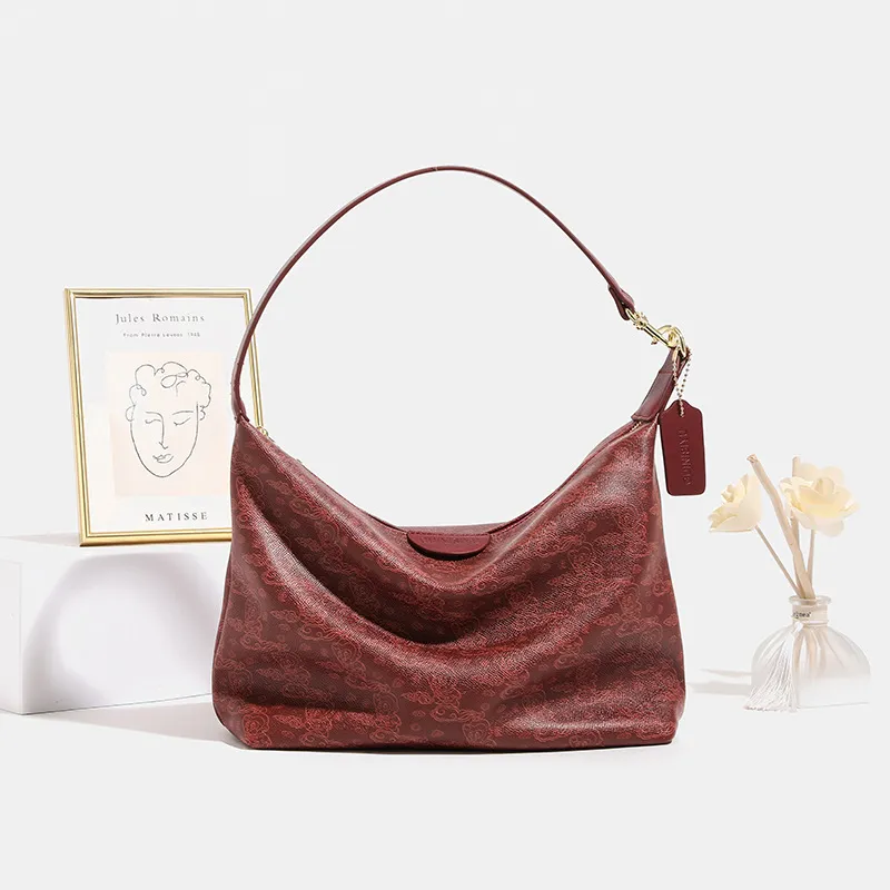 PAYOT Synthetic Leather Vermilion Shoulder Bag Women's Burgundy-1