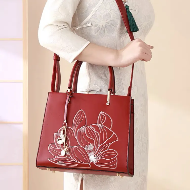 PAYOT Synthetic Leather Wedding Bag Shoulder Handbag Regular Women's Burgundy-6