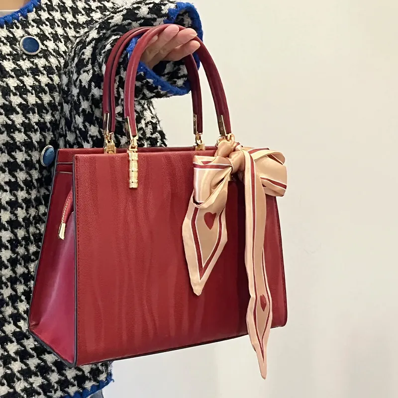 PAYOT Synthetic Leather Wedding Bag Shoulder Bag Crossbody Bag Handbag Regular Women's Black/Burgundy/Blue-9