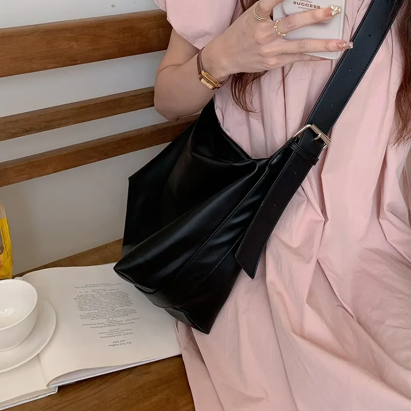 PINK·LAND PU Shoulder Bag Crossbody Bag Regular Women's Yellow/White/Black-12