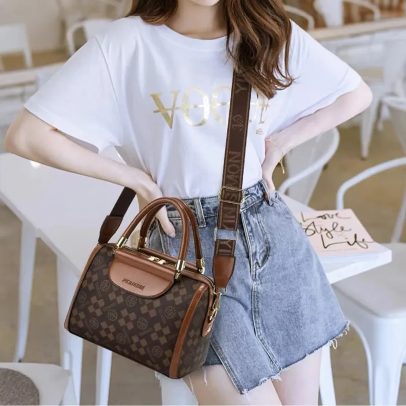 PINK·LAND PU Shoulder Bag Regular Women's Ecru/Coffee & Brown-1
